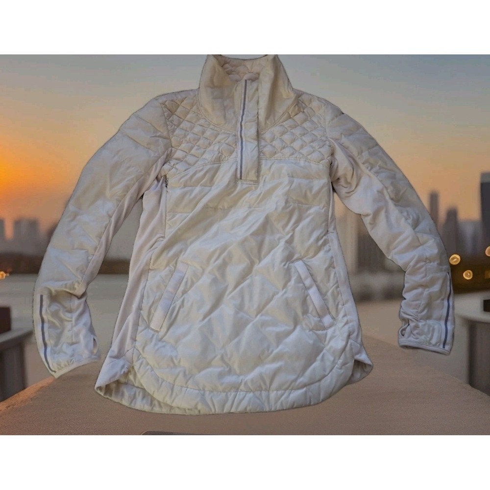Lululemon Run Stay Warm Pullover Womens 4 White Excellent‎ Quilted Reflective